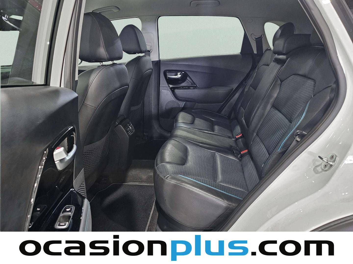 Foto asientos traseros KIA e-Niro KIA e-Niro Emotion (Long Range) (204 CV)