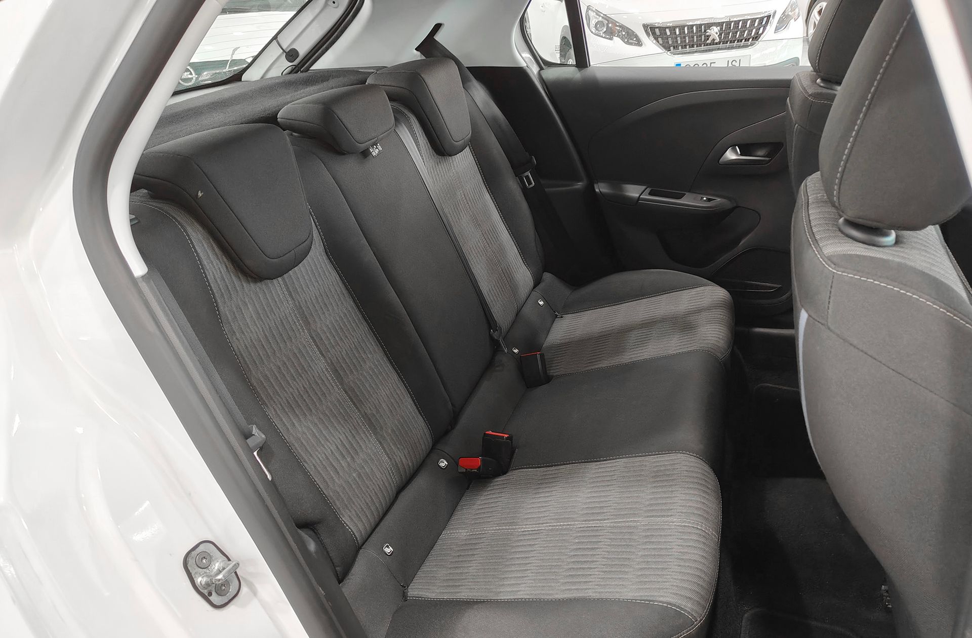 Opel Corsa 1.2 XEL Edition - foto 17