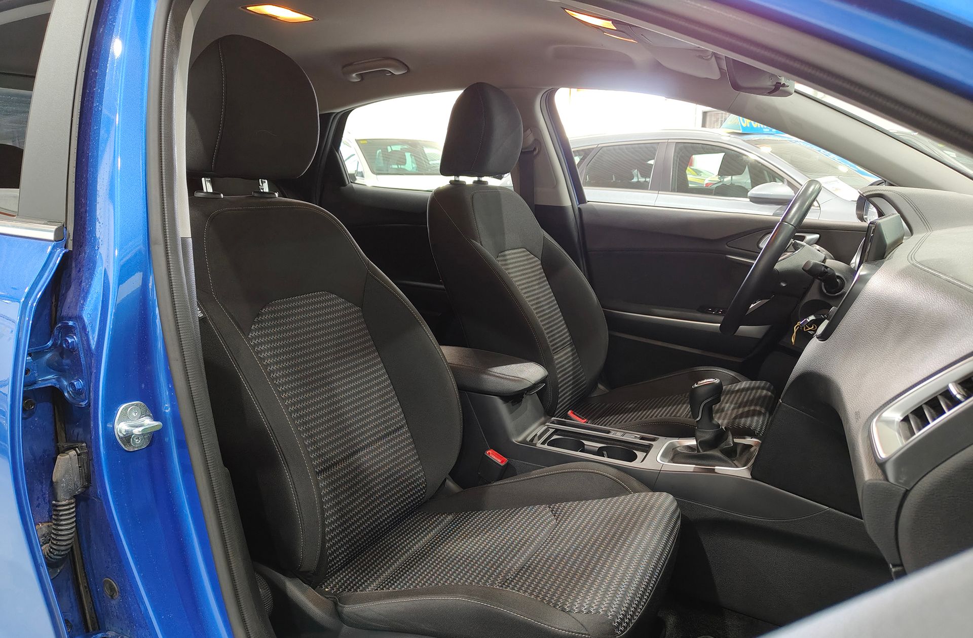 Kia XCeed 1.0 T-GDi Drive - foto 17