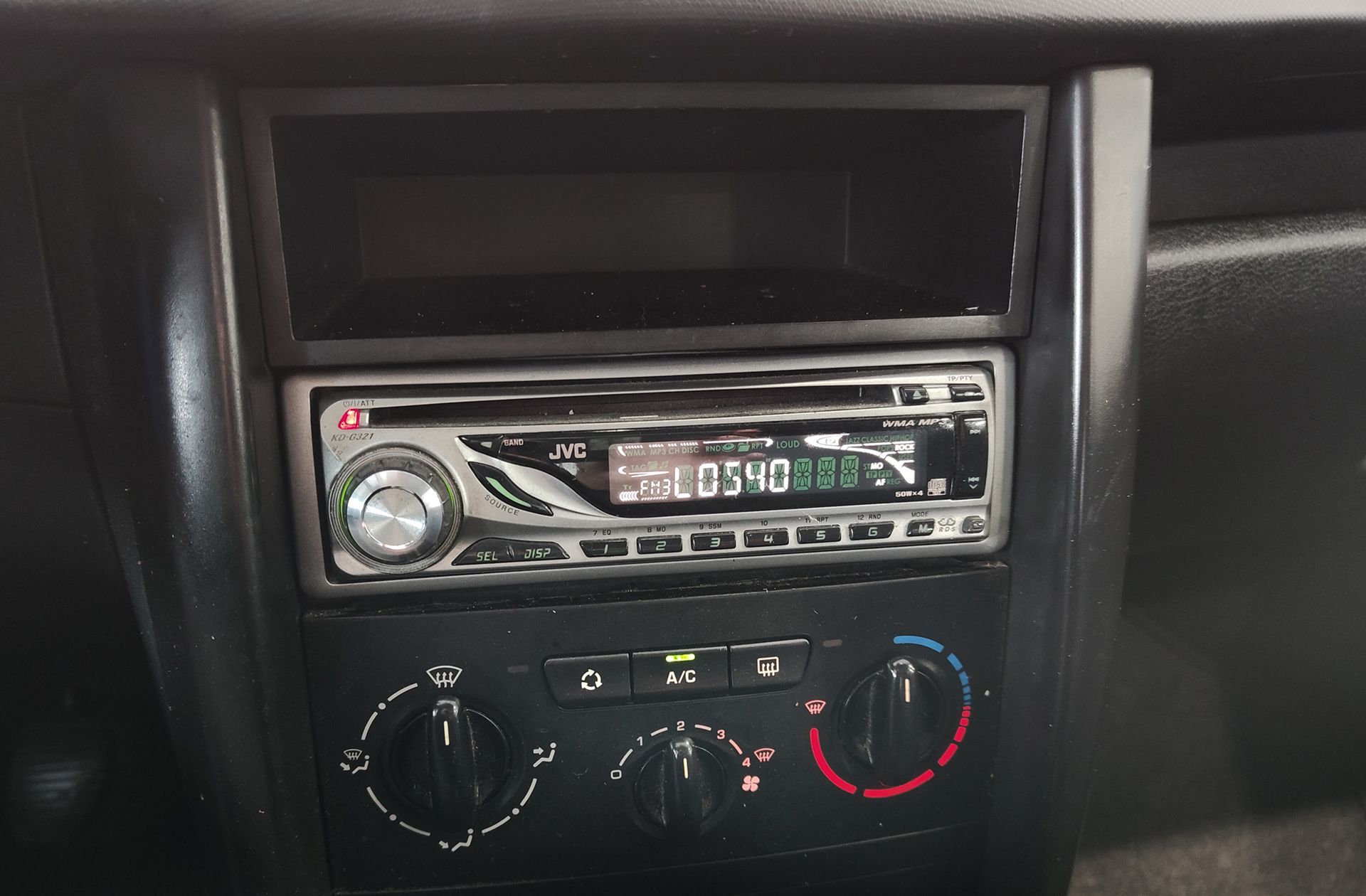 Peugeot 207 1.4 HDi Urban - foto 25