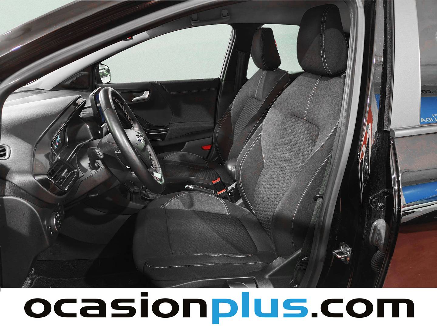 Foto asientos delanteros Ford Puma Ford Puma 1.0 EcoBoost MHEV Titanium Auto (125 CV)