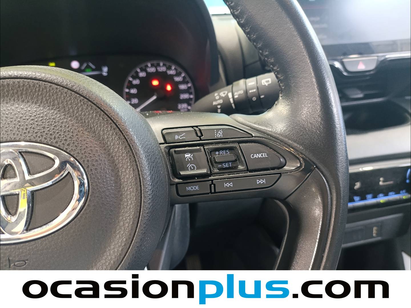 Extras del Toyota Yaris Toyota Yaris 120H Business Plus (116 CV)
