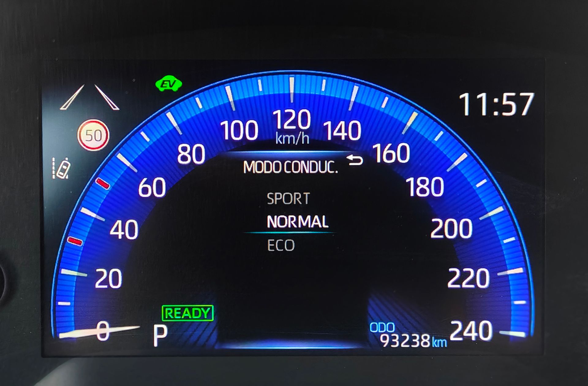 Toyota Corolla 1.8 125 Híbrido Active Tech E-CVT - foto 10
