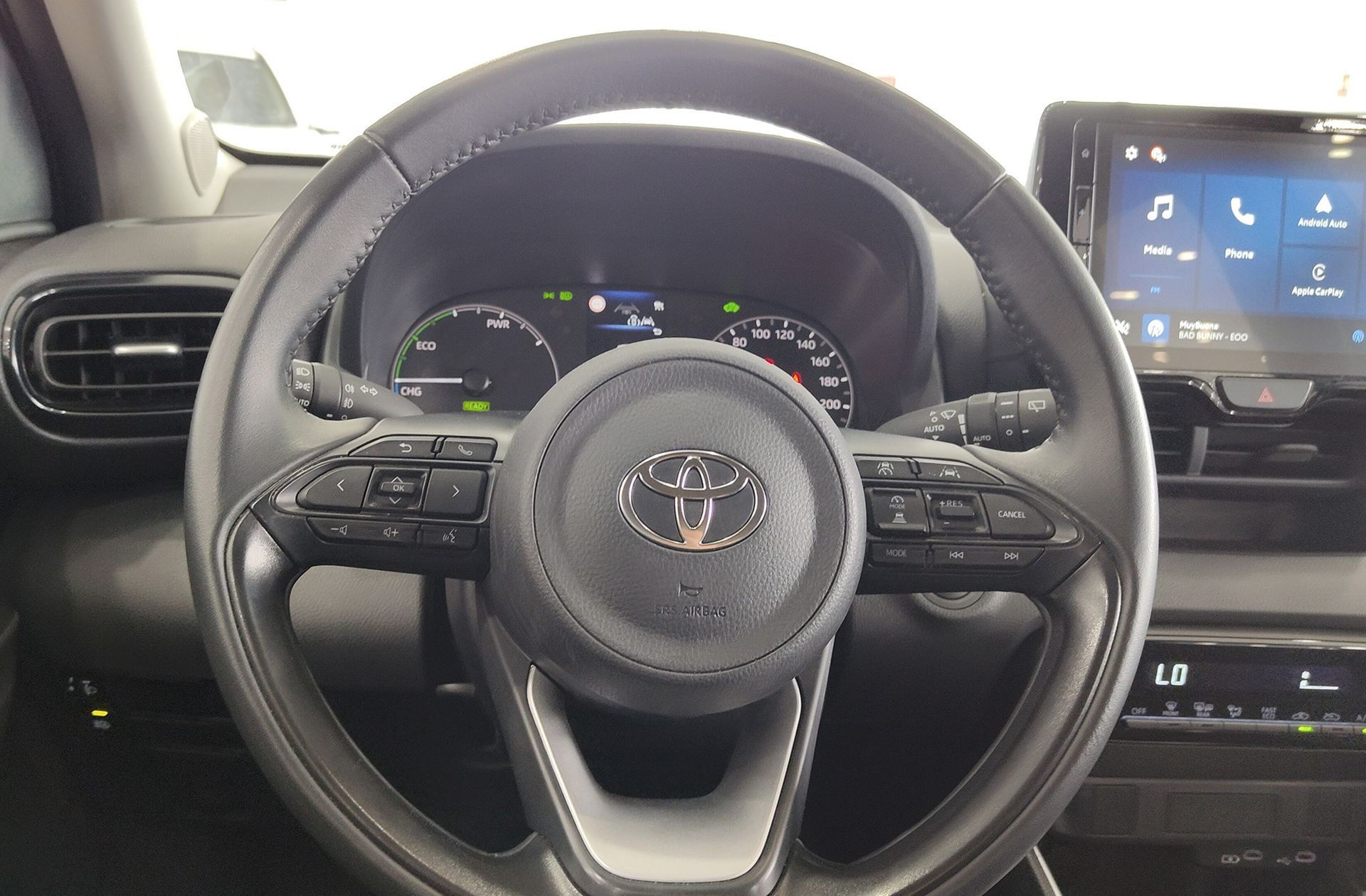 Toyota Yaris 120H Active Plus - foto 20