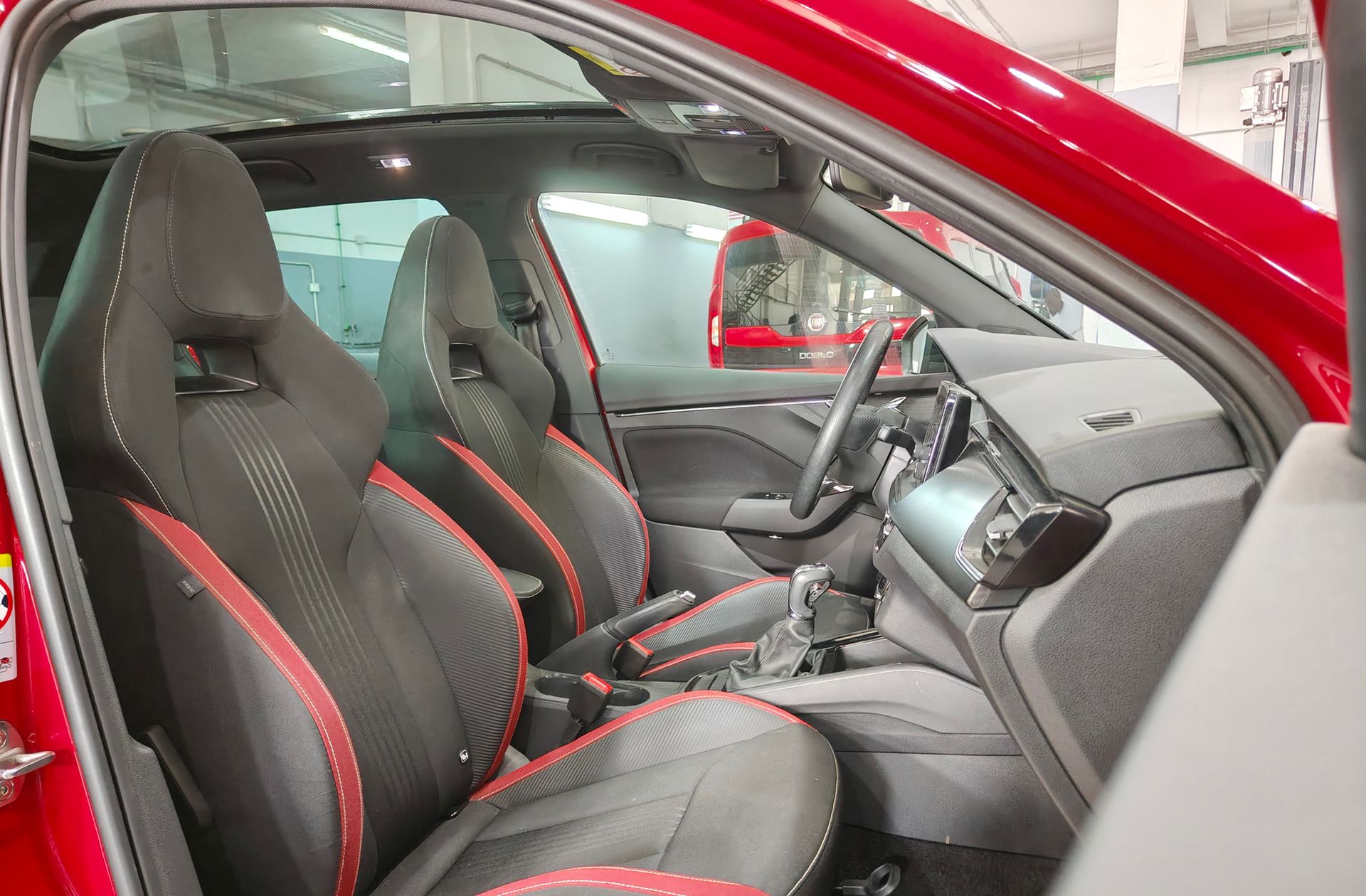Škoda Kamiq 1.0 TSI Montecarlo DSG - foto 21