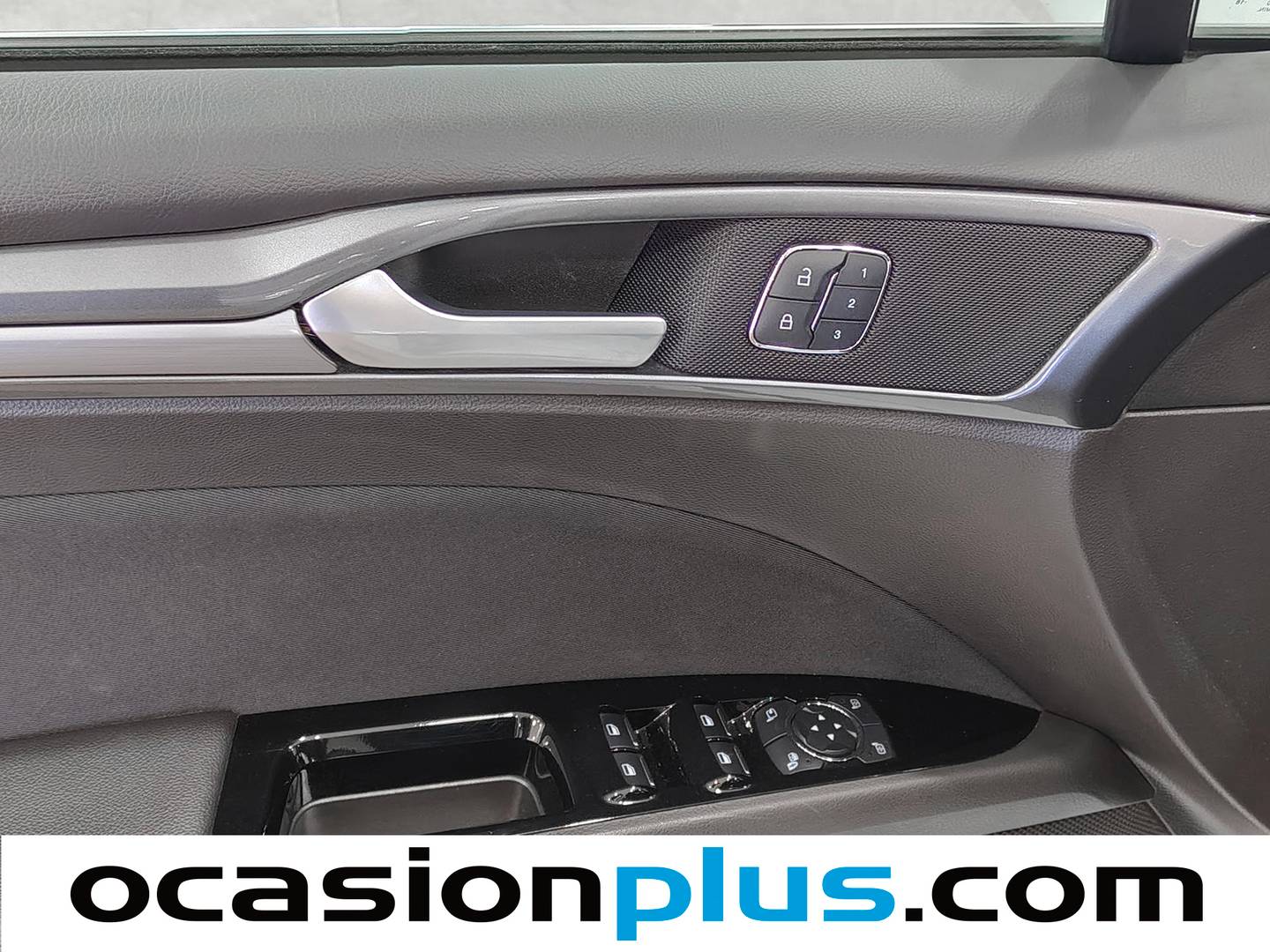 Ford Mondeo Ford Mondeo SportBreak 2.0 TDCI Titanium PowerShift (150 CV) de segunda mano