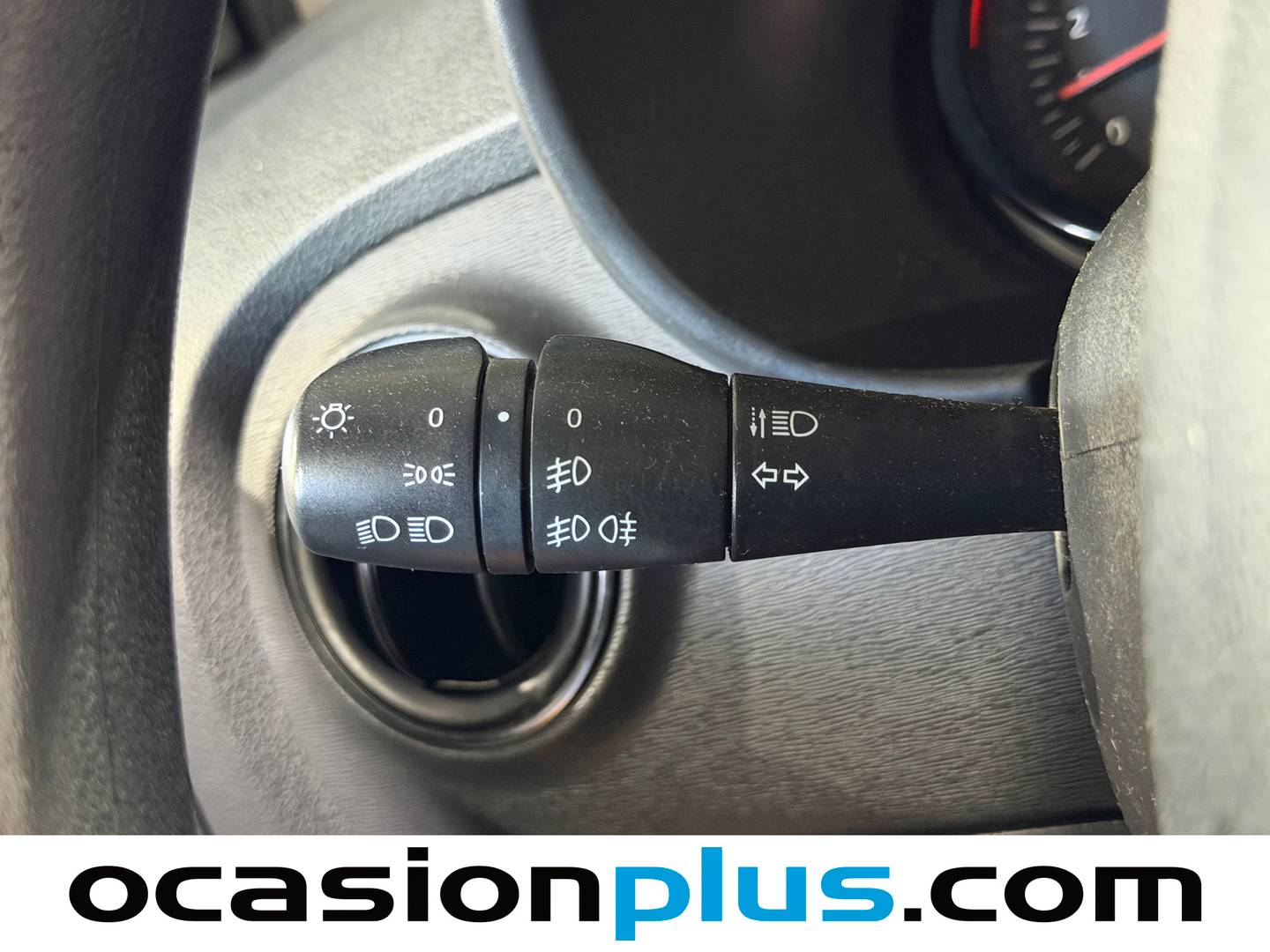 Extras y acabados del Dacia Dokker Dacia Dokker Essential Blue dCi (95 CV)