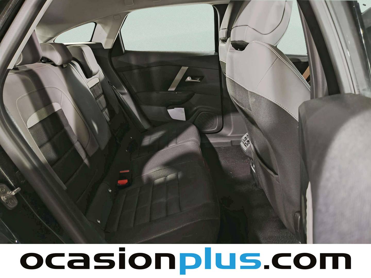 Citroën C4 Citroën C4 PureTech 130 S&S Plus EAT8 (131 CV) gasolina