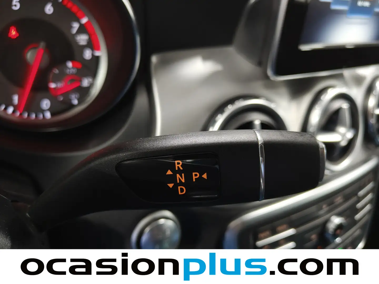 Foto Mercedes GLA Mercedes-Benz GLA GLA 200 AMG Line (156 CV)