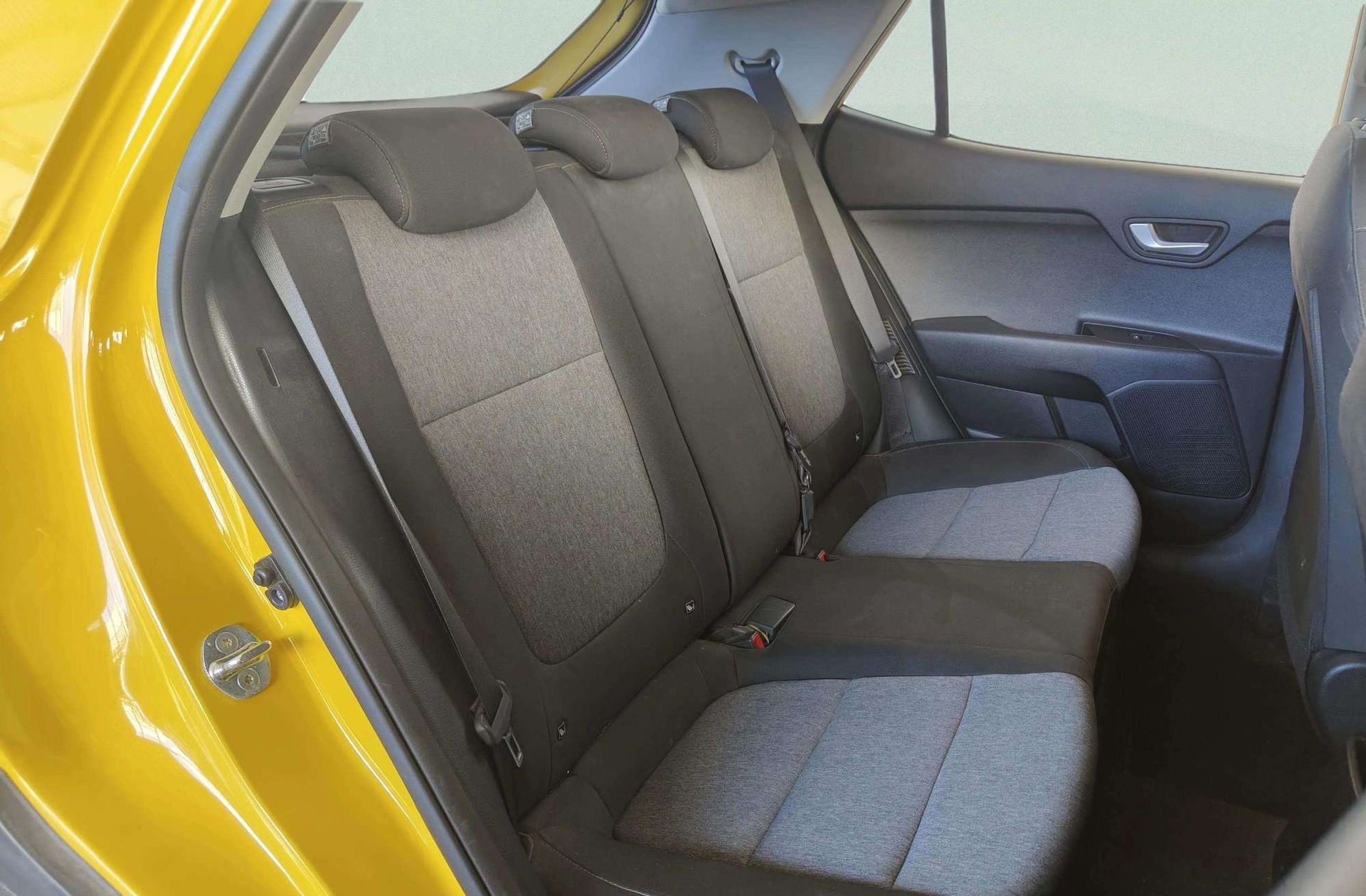 Kia Stonic 1.0 T-GDi MHEV iMT Concept - foto 14