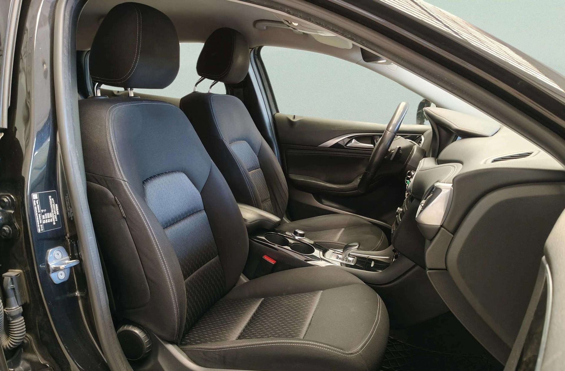 Infiniti Q30 1.6 TC Premium 7DCT - foto 20