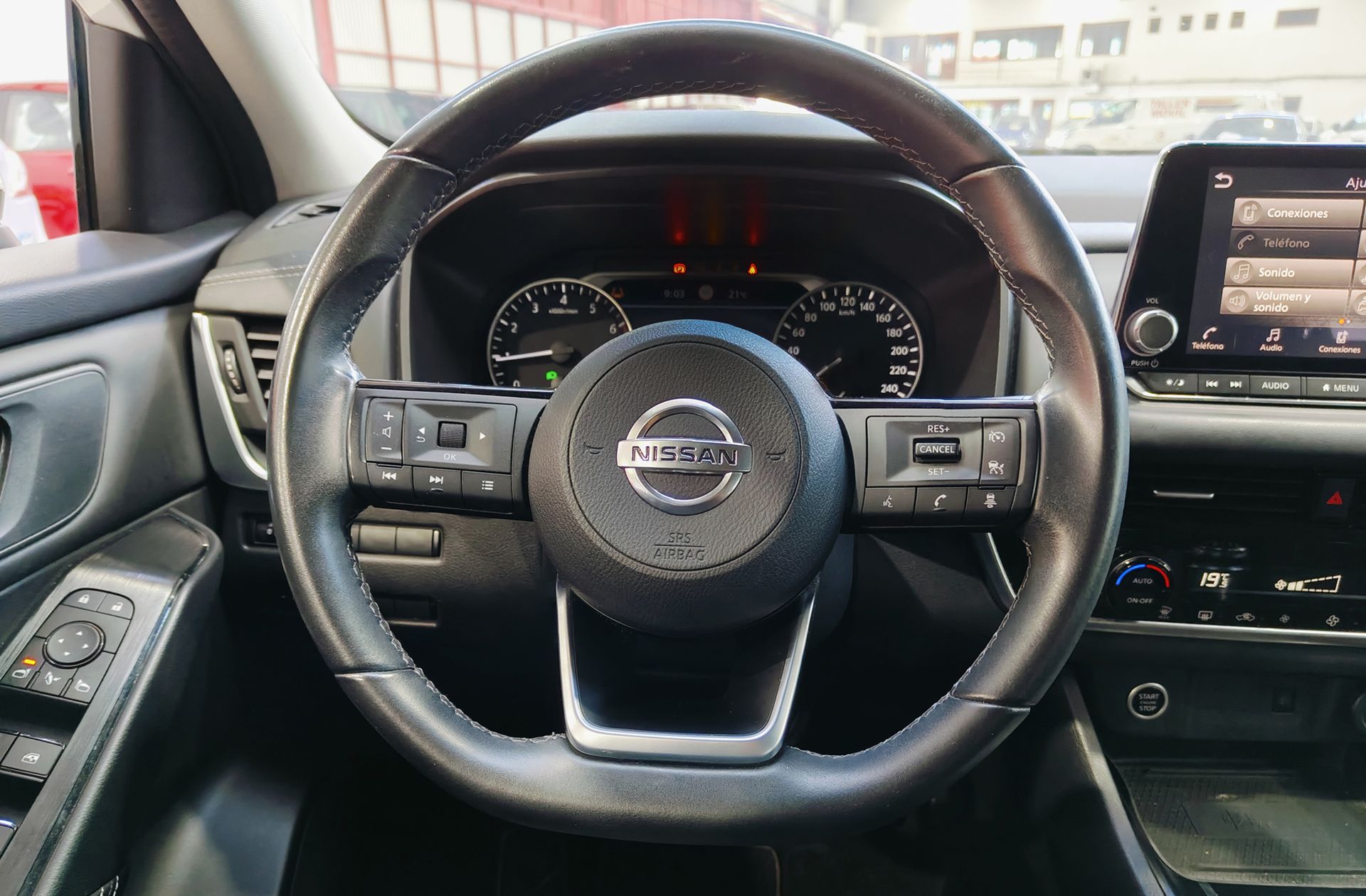 Nissan Qashqai DIG-T 140 mHEV Acenta 4x2 - foto 25