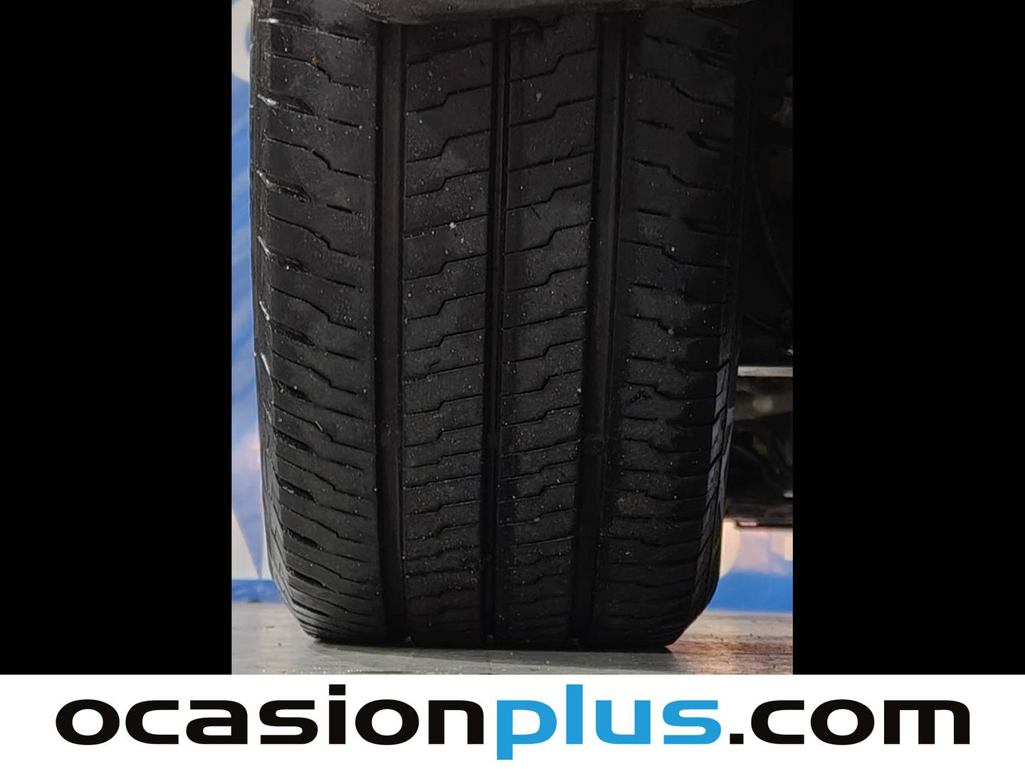 Foto Ford Transit Ford Transit Furgon 350 L3H2 Trend 96 kW (130 CV)