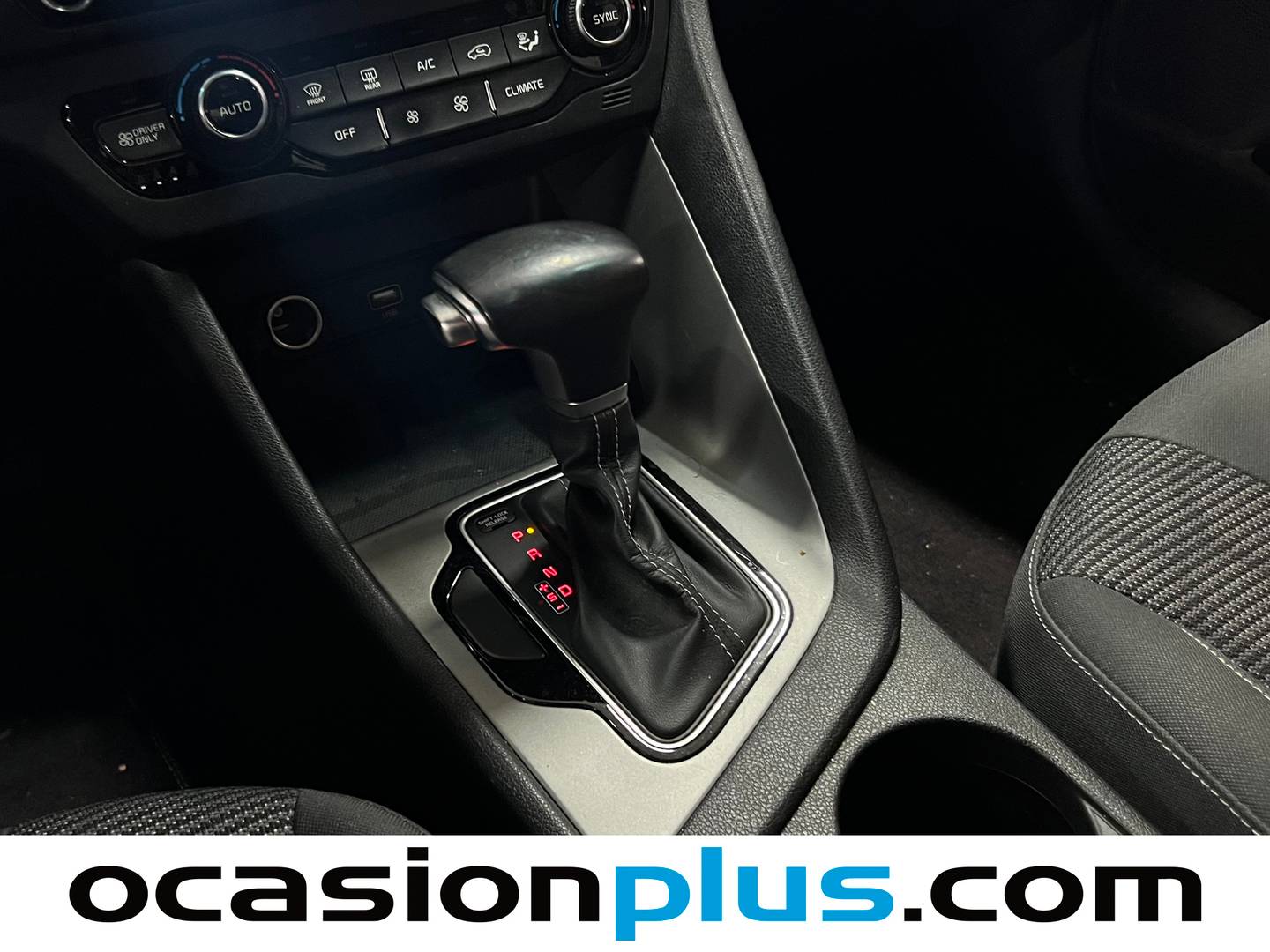 Foto KIA Niro Kia Niro 1.6 GDi HEV Concept (141 CV)