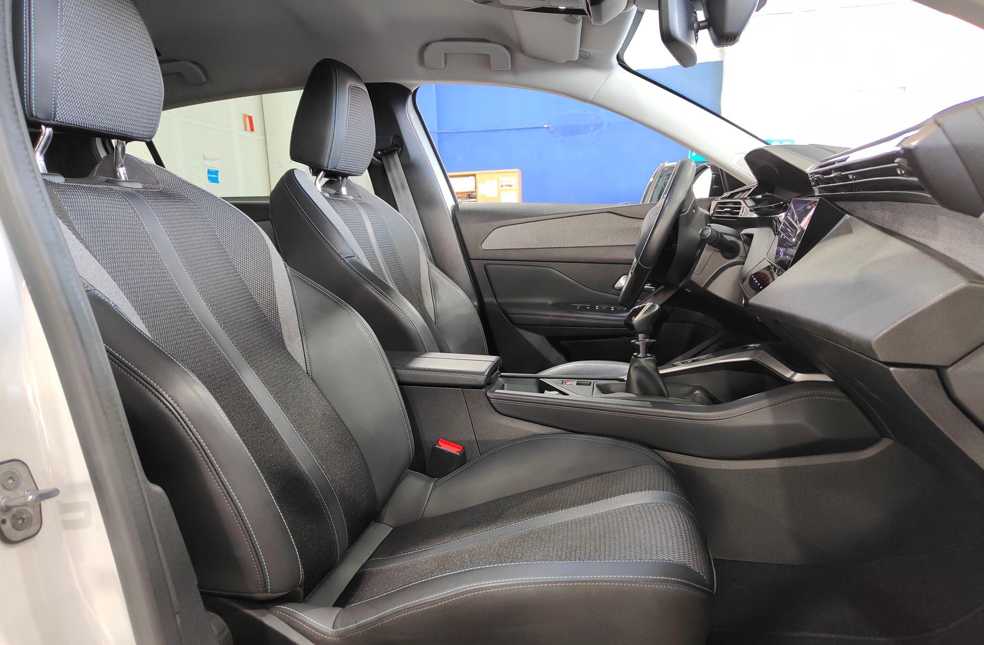 Peugeot 308 PureTech 130 Allure - foto 19