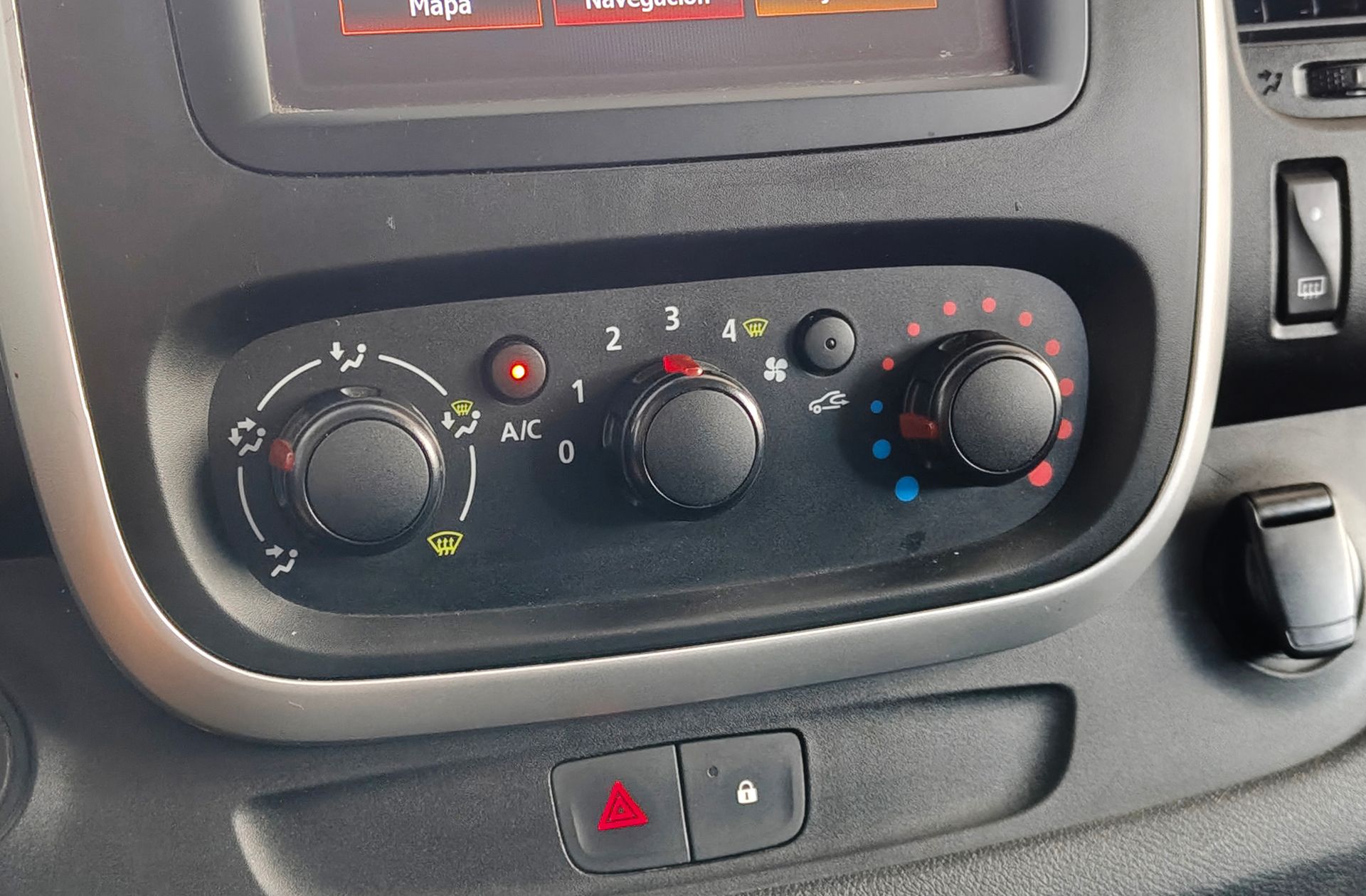 Renault Trafic Combi Mixto Energy dCi 5 plazas - foto 25