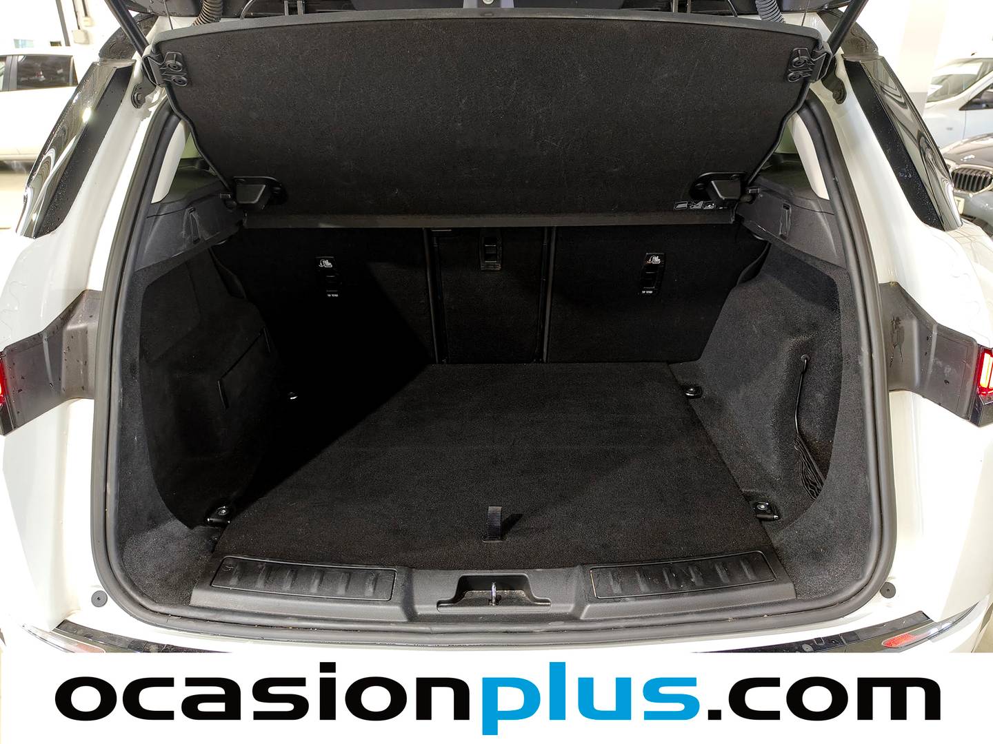 Fotos maletero Land Rover Range Rover Evoque Land Rover Range Rover Evoque D163 MHEV S 4WD Auto (163 CV)