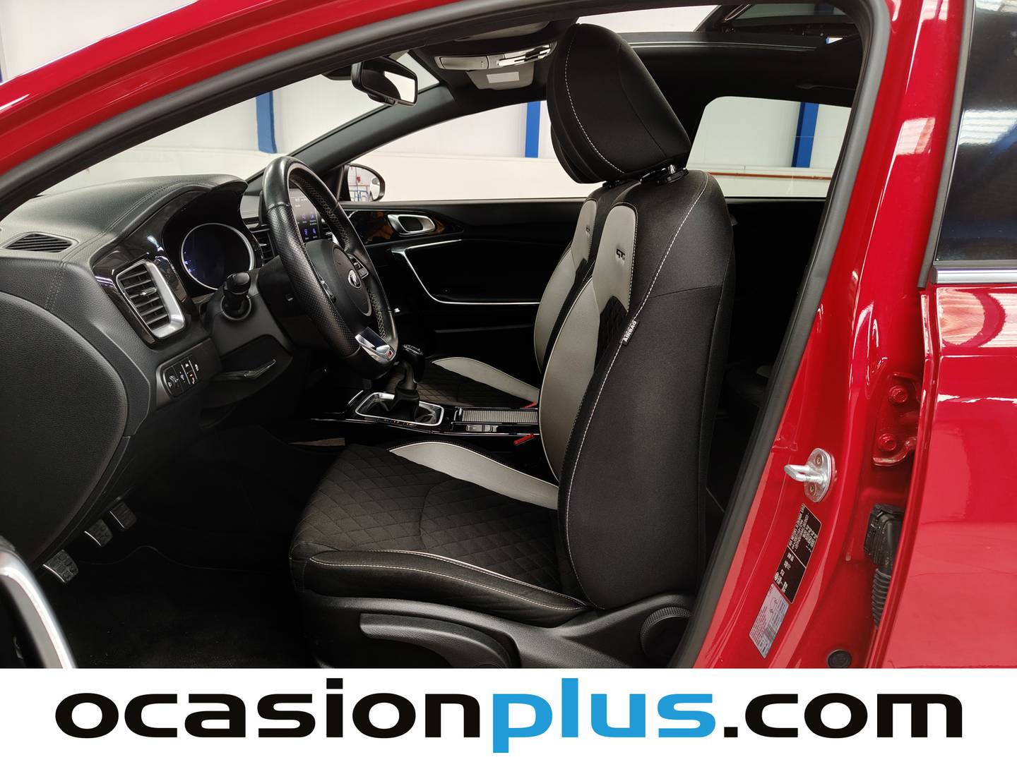 Foto KIA ProCeed Kia ProCeed 1.0 T-GDi GT Line (120 CV)