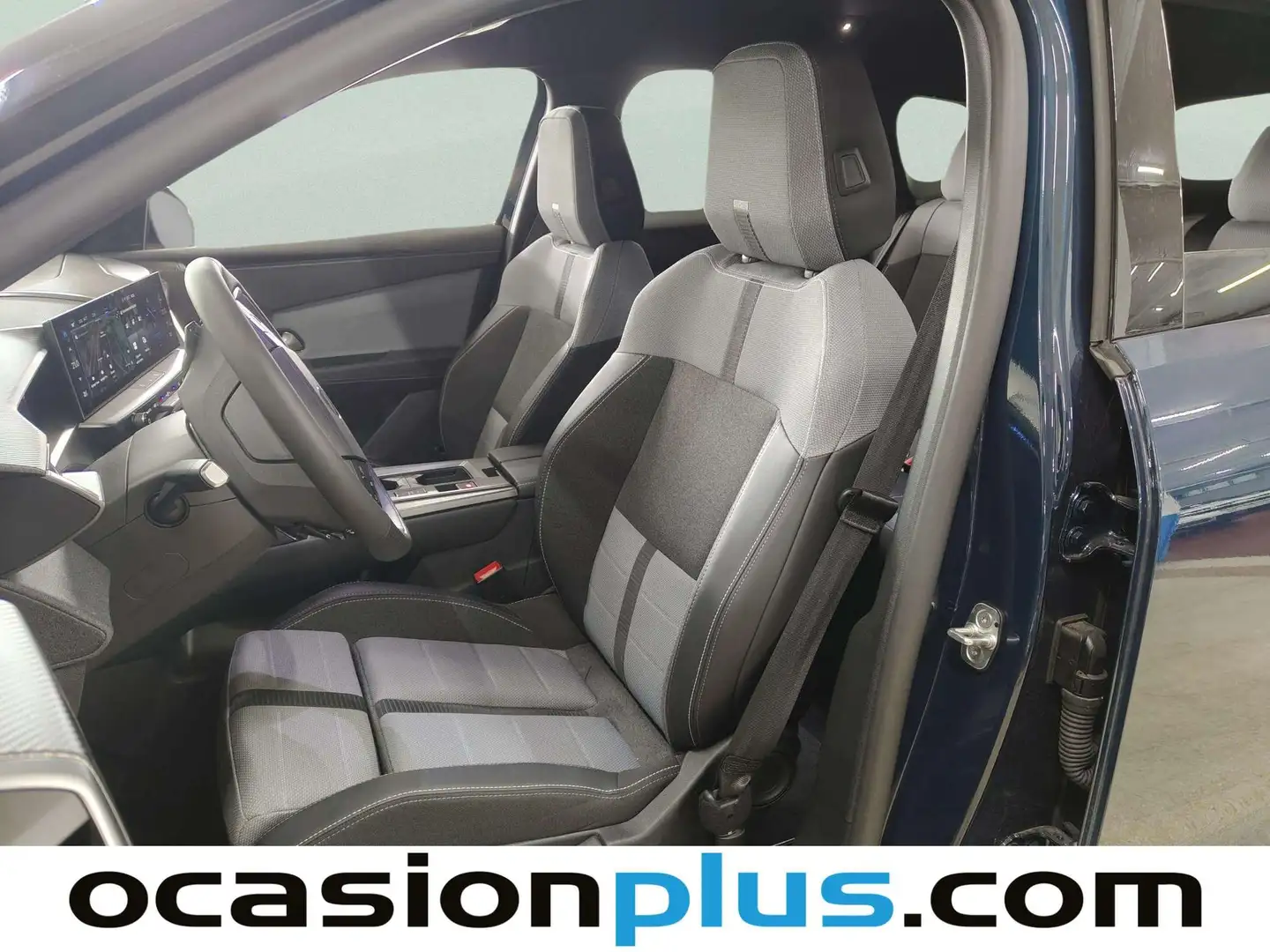 Foto Opel Grandland Opel Grandland 1.2T XHT Hybrid GS eDCT6 (136 CV)