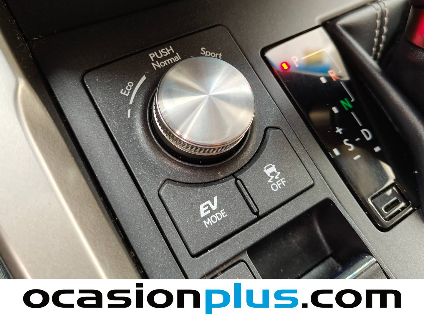 Extras del Lexus NX Lexus NX 300h Executive 4WD (197 CV)