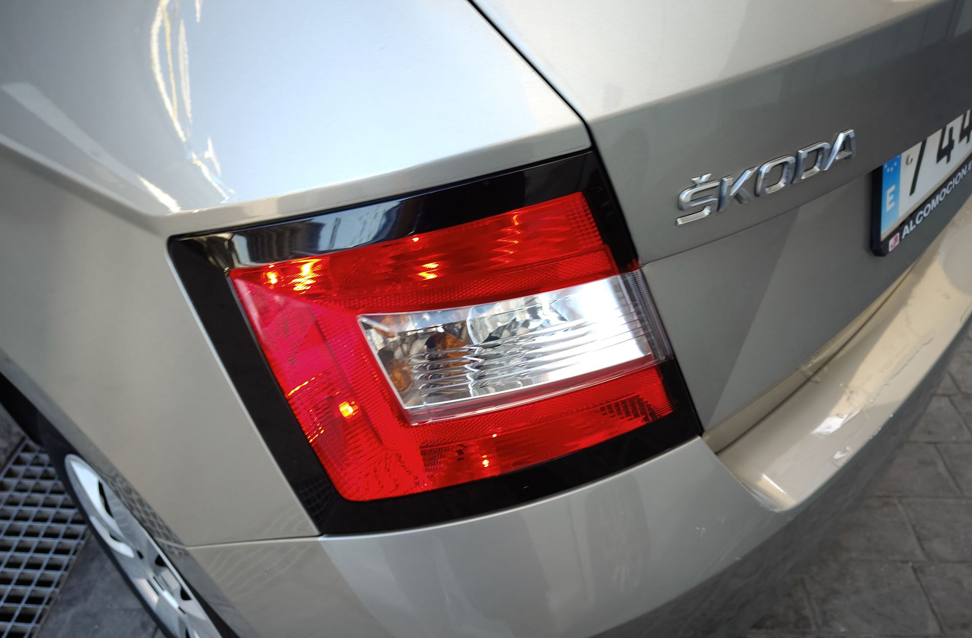 Škoda Fabia 1.0 MPI Business - foto 15