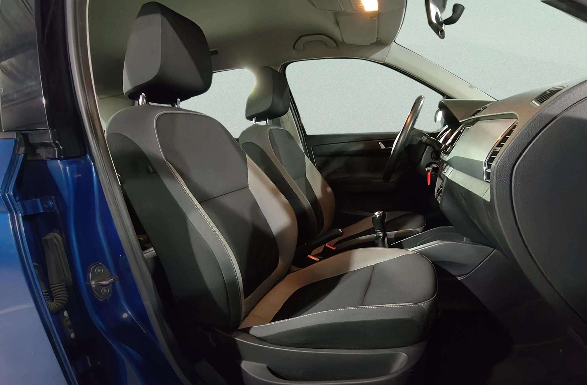 Škoda Fabia 1.2 TSI Like - foto 16