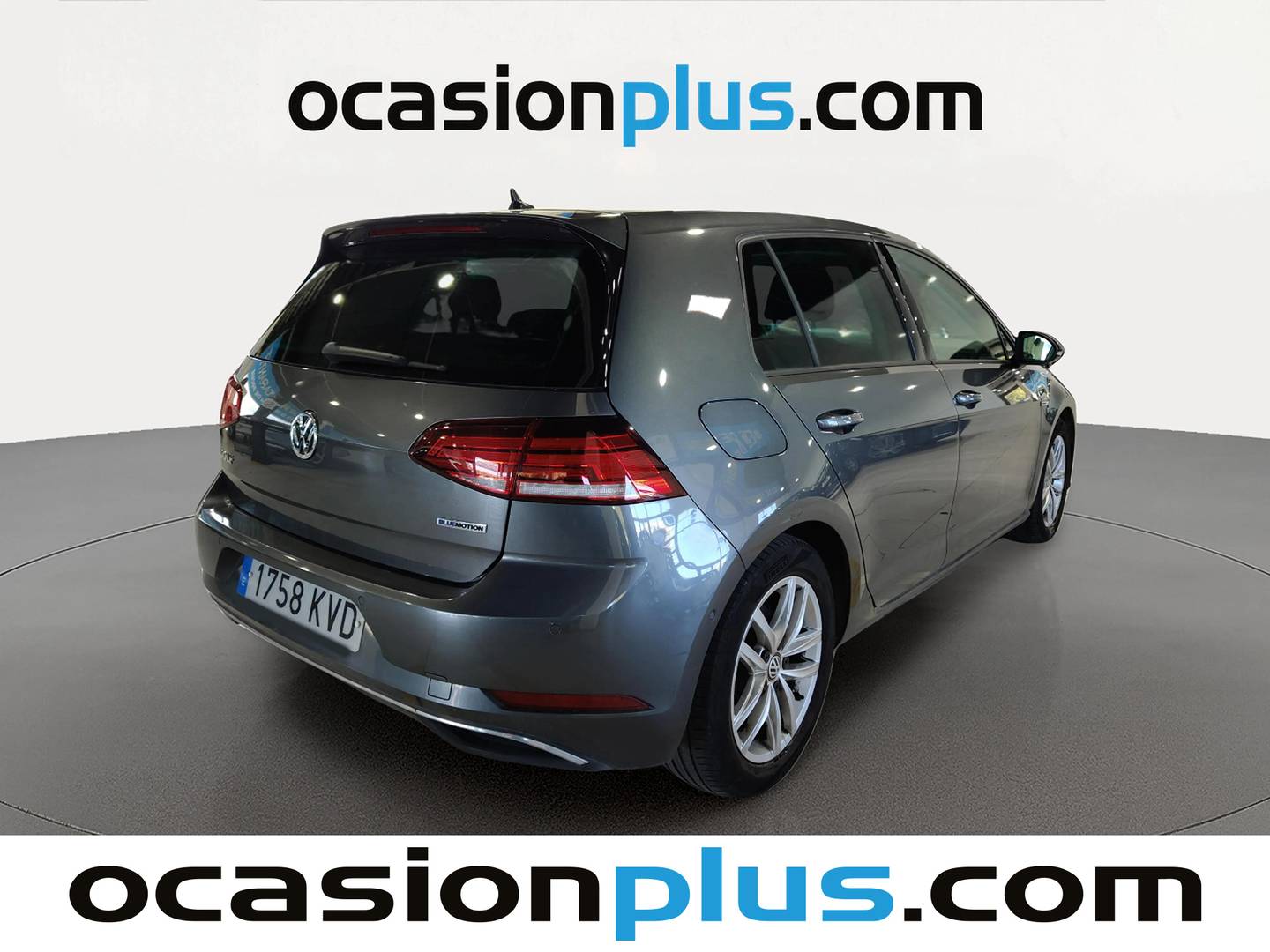 Foto trasera Volkswagen Golf Volkswagen Golf Advance 1.5 TSI Evo (130 CV) DSG derecha