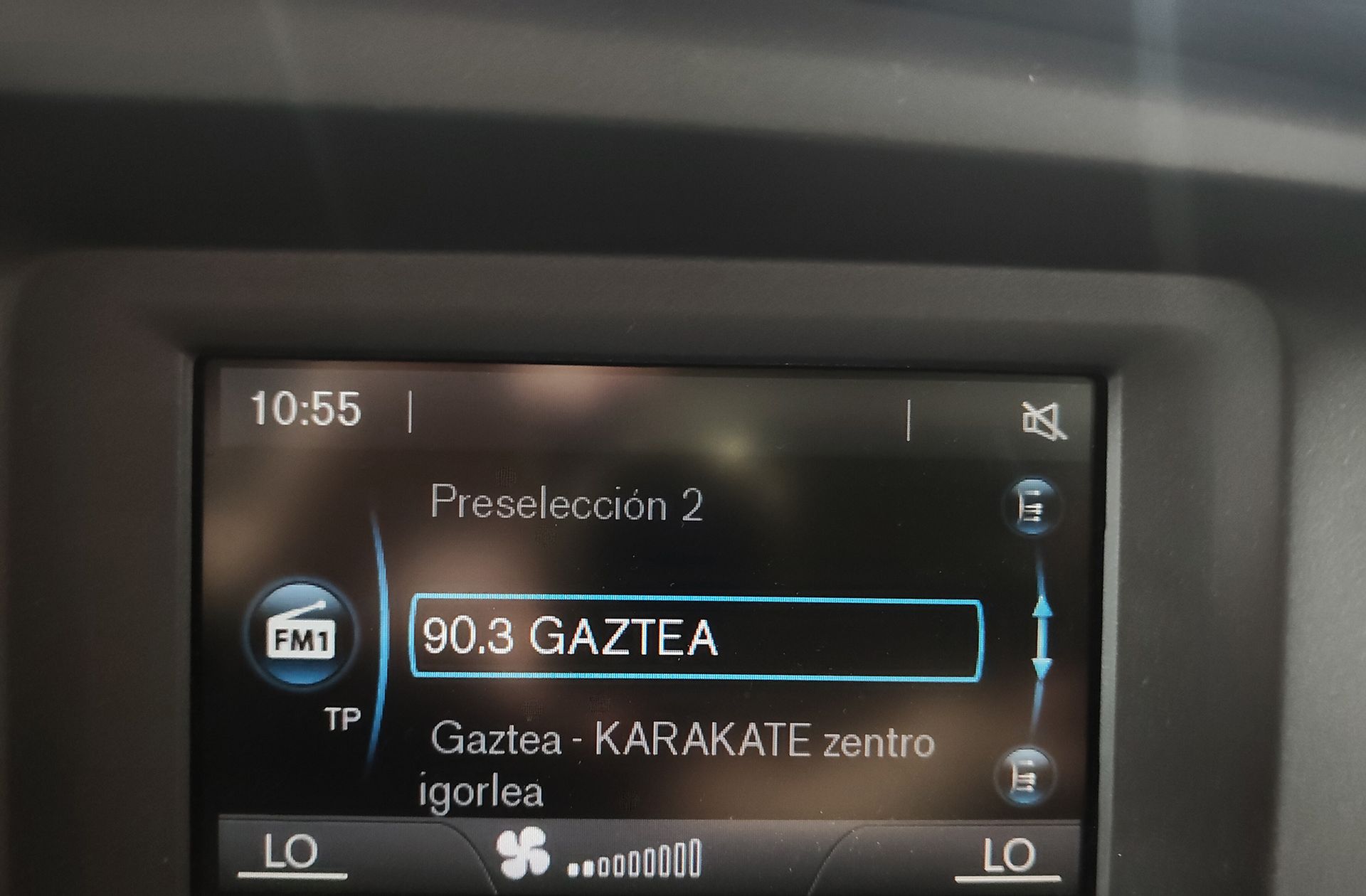 Volvo V40 D2 Kinetic - foto 32