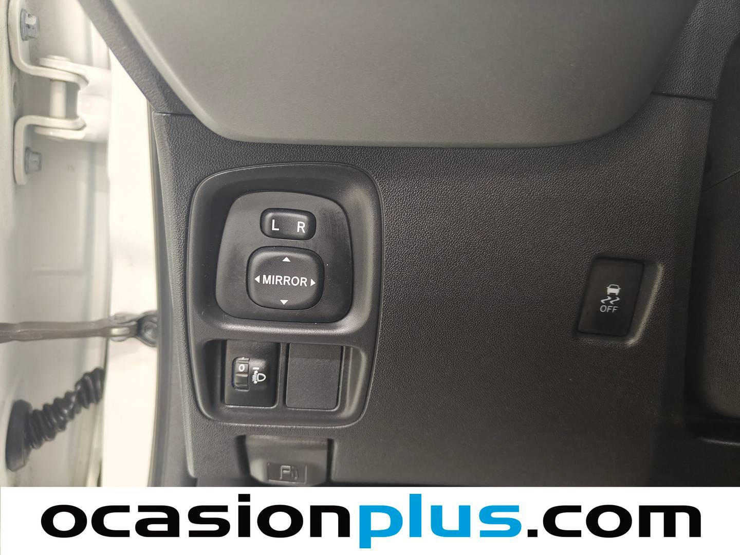 Equipamiento del Citroën C1 Citroën C1 PureTech 82 City Edition (82 CV)