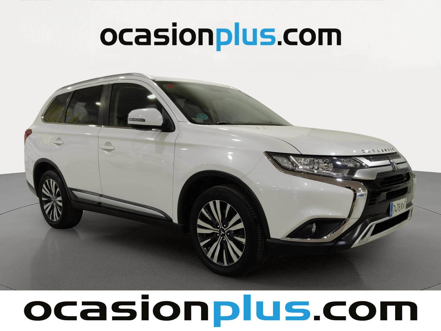 Foto delantera Mitsubishi Outlander Mitsubishi Outlander 200 MPI Motion 2WD CVT (150 CV) 7 Plazas derecha