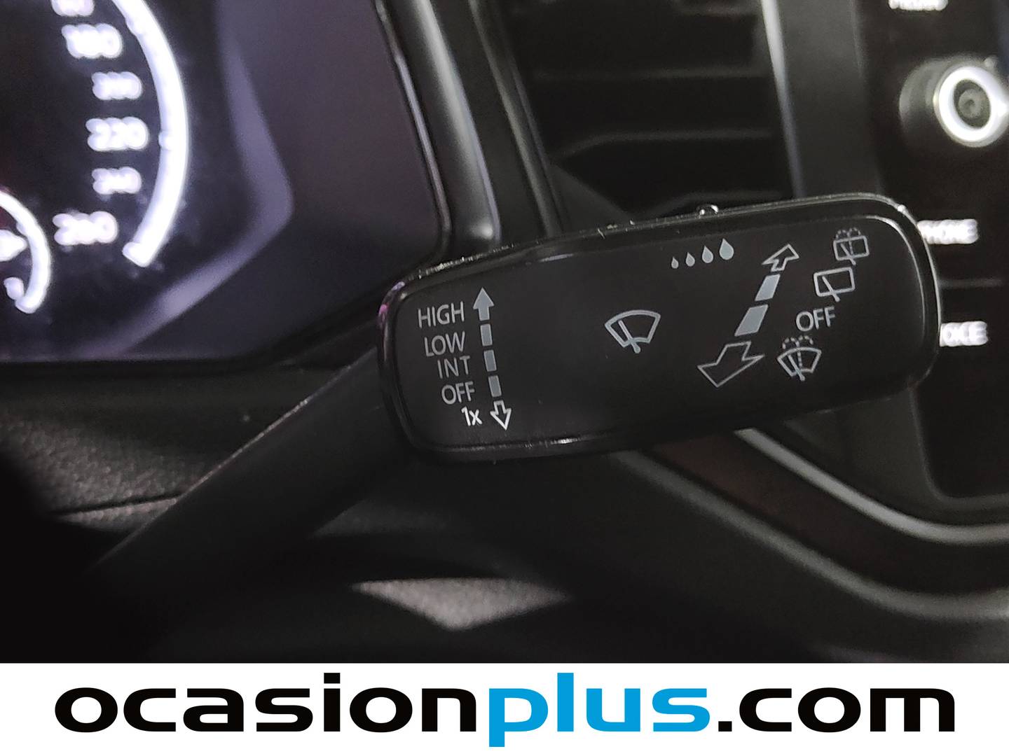 Foto Volkswagen T-Roc Volkswagen T-Roc Edition 1.0 TSI (115 CV)