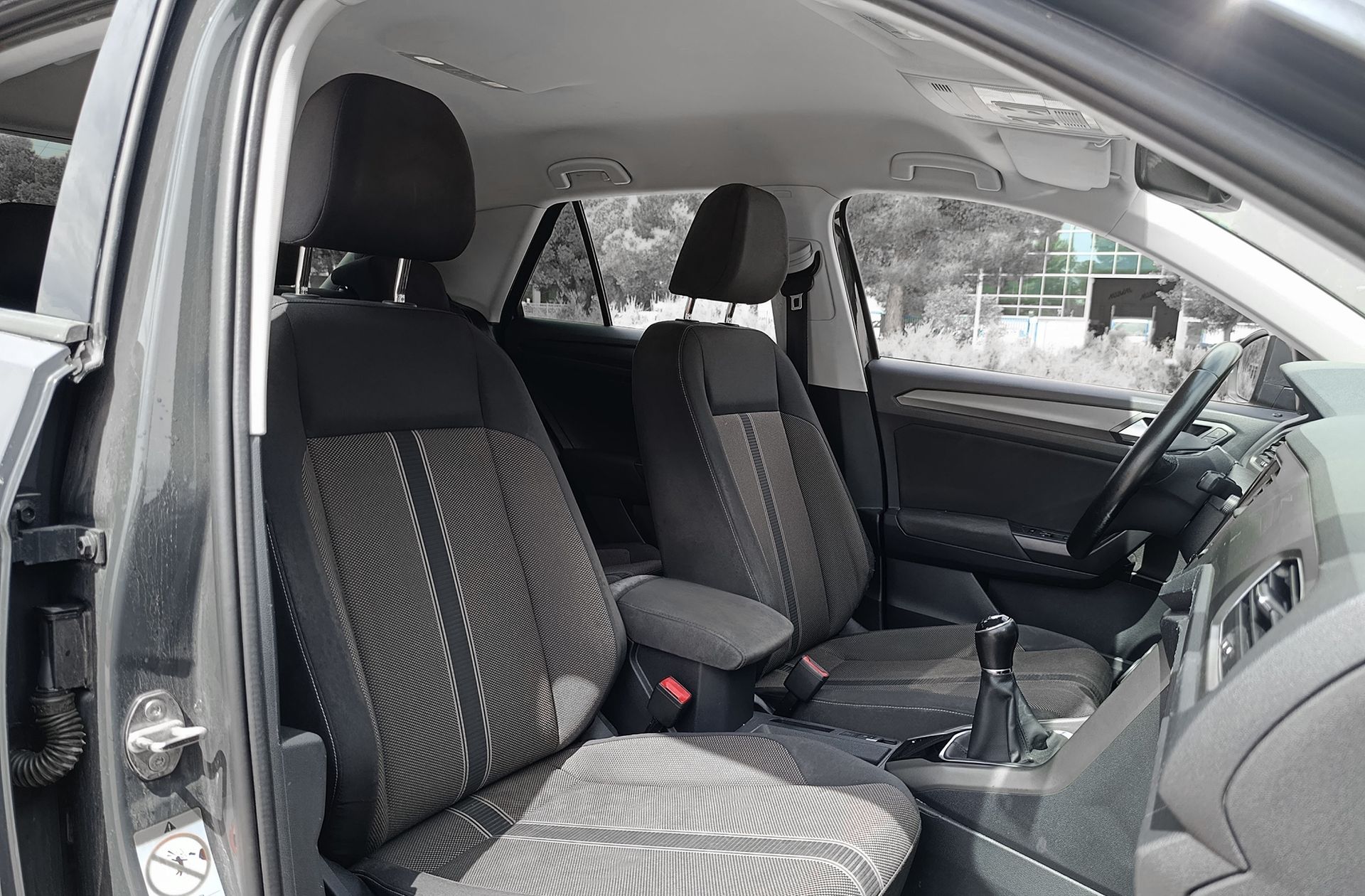 Volkswagen T-Roc Advance 1.0 TSI - foto 18