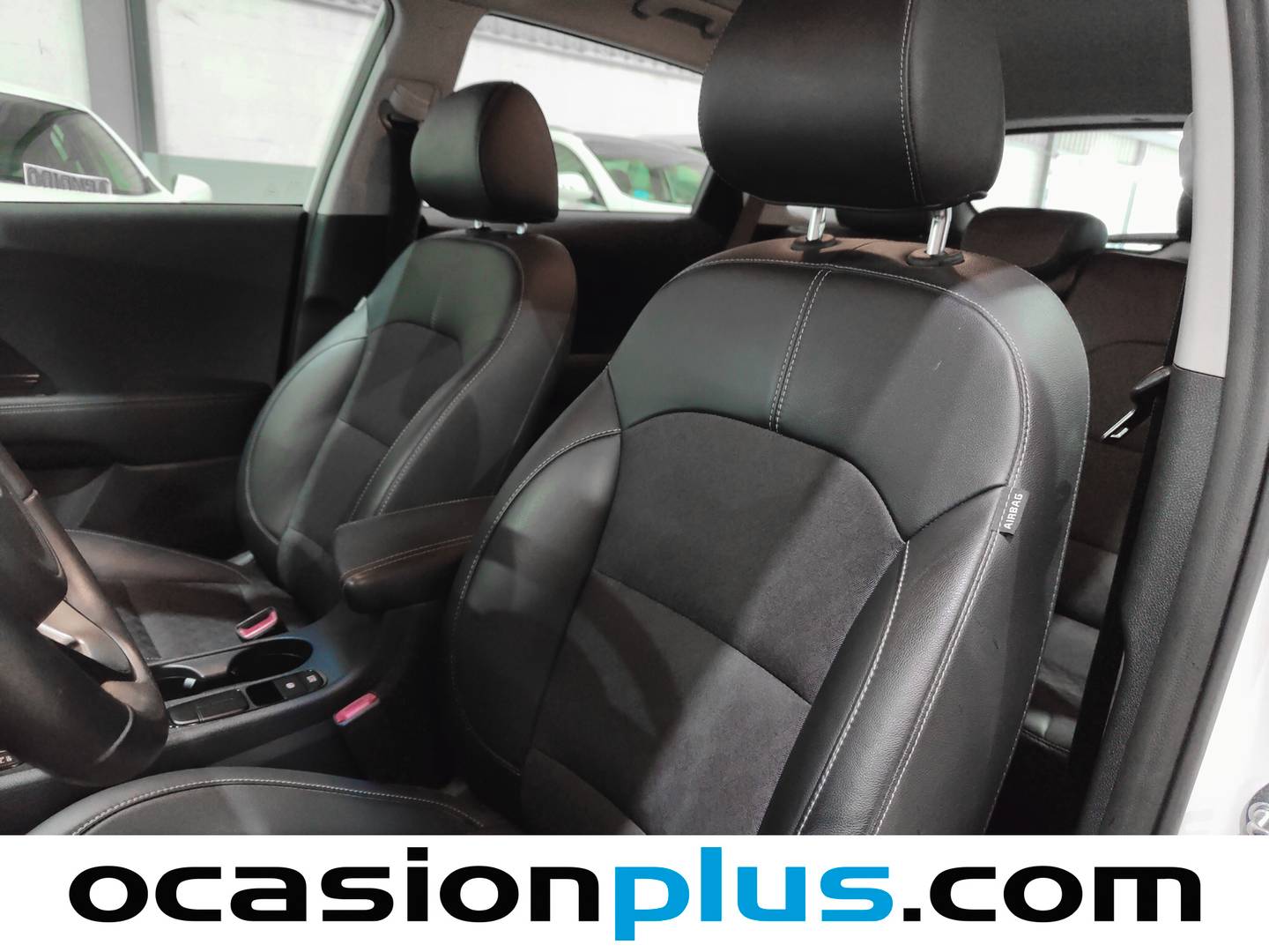 Extras y acabados del KIA Niro KIA Niro 1.6 GDi HEV Híbrido Drive (141 CV)