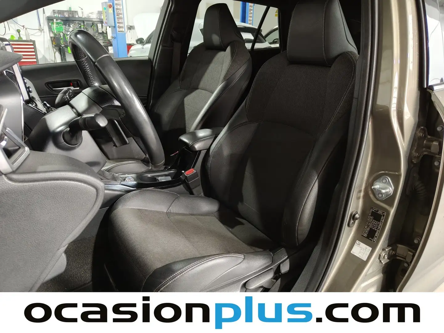 Foto Toyota Corolla Toyota Corolla 180H Style E-CVT (180 CV)