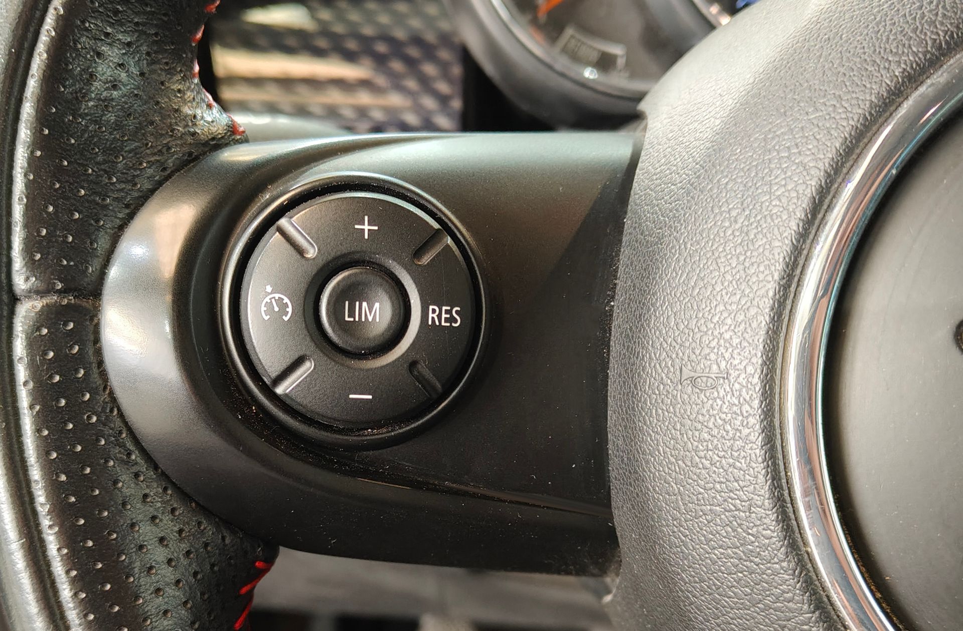 MINI Cooper SD - foto 24
