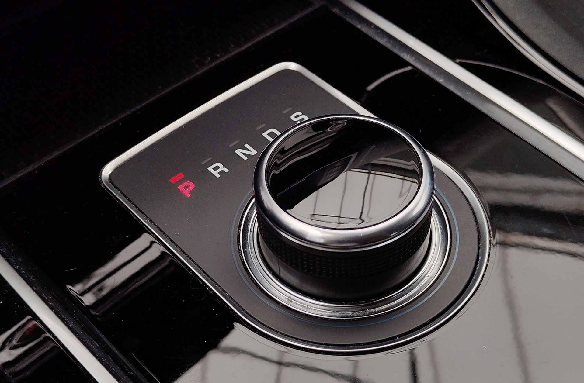 Jaguar XE 2.0 Diesel XE-Pure RWD - foto 5