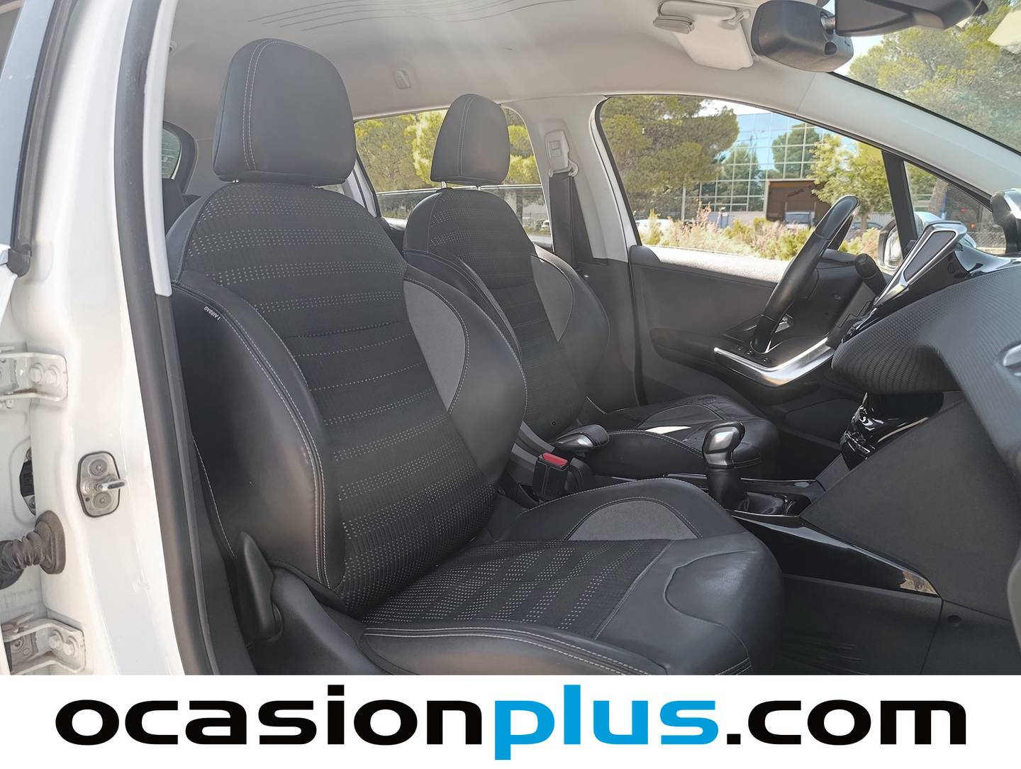 Extras del Peugeot 2008 Peugeot 2008 BlueHDi 100 S&S Allure (100 CV)