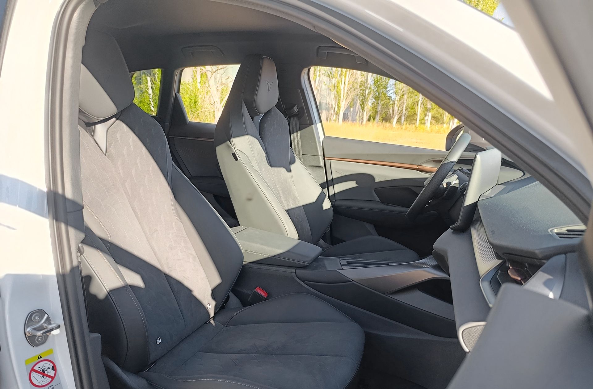 Cupra Terramar 1.5 eTSI Beyond DSG - foto 20