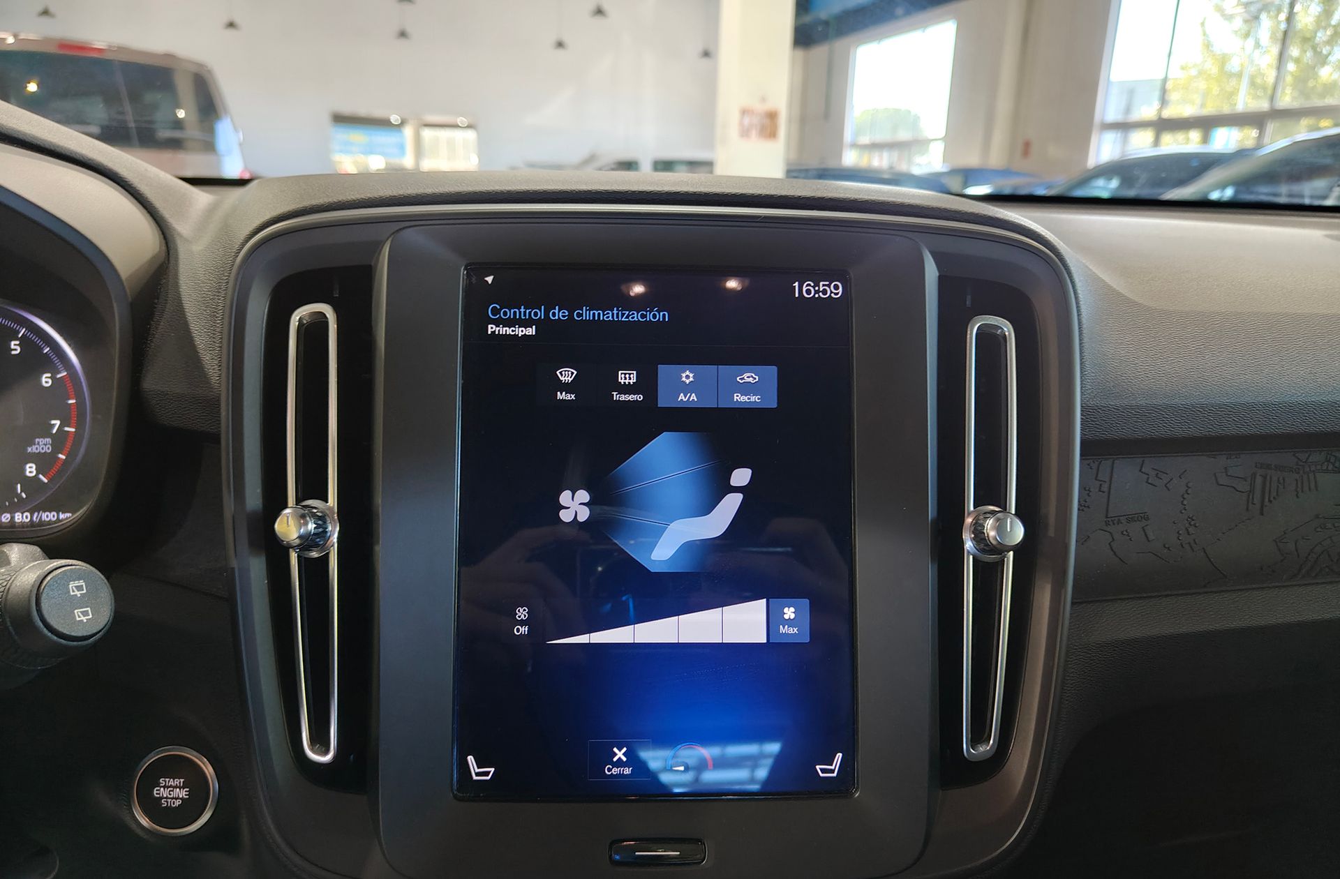 Volvo XC40 T3 - foto 26