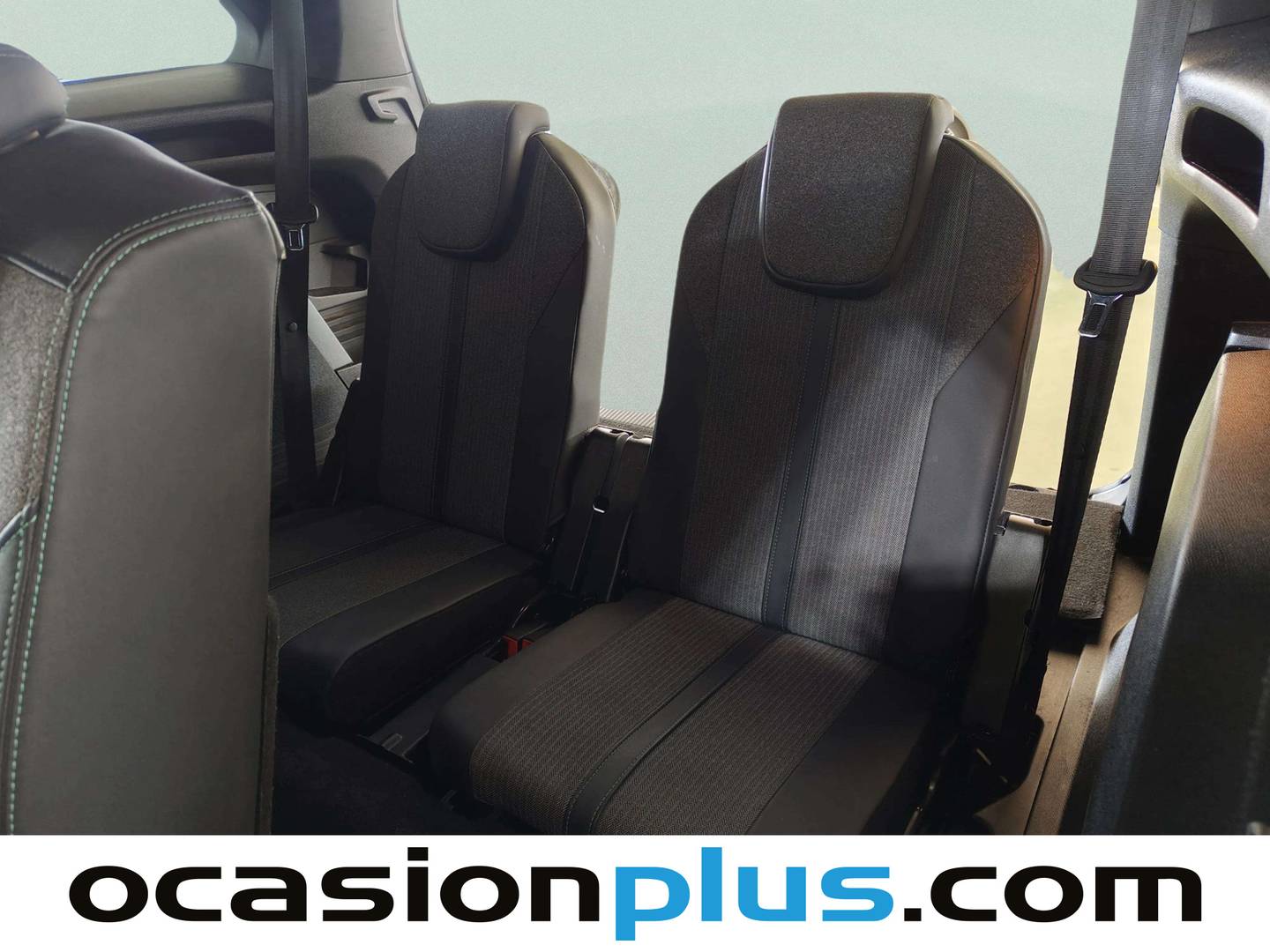 Foto Peugeot 5008 Peugeot 5008 PureTech 130 S&S Allure Pack EAT8 (130 CV) 7 Plazas