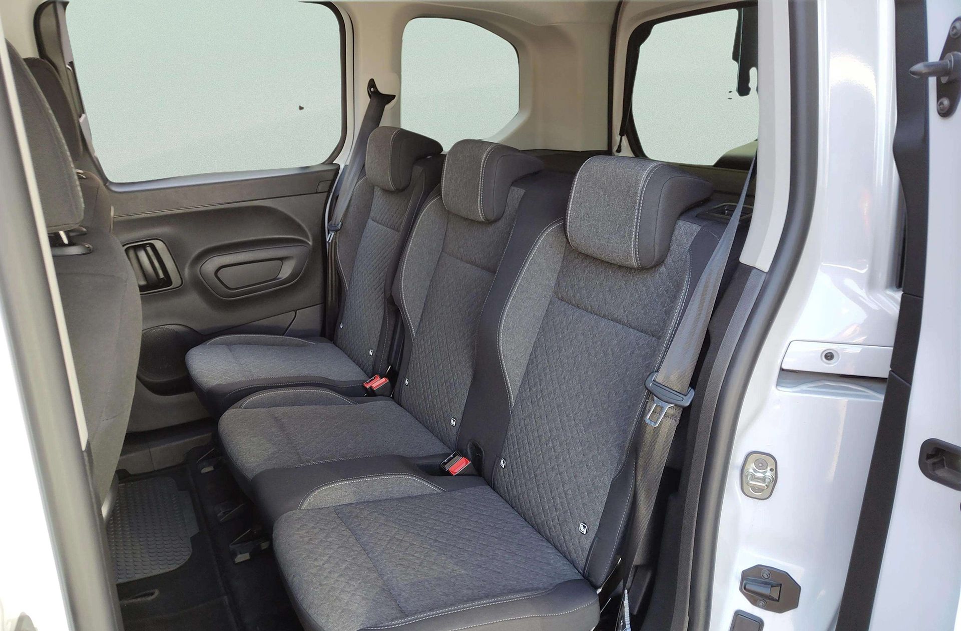 Opel Combo Combi 1.5 Td - foto 9