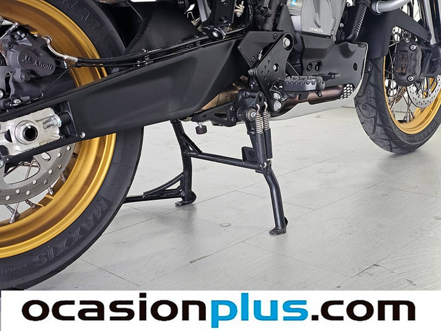 Foto CFMOTO 800MT CFMOTO 800MT TOURING (91 CV)