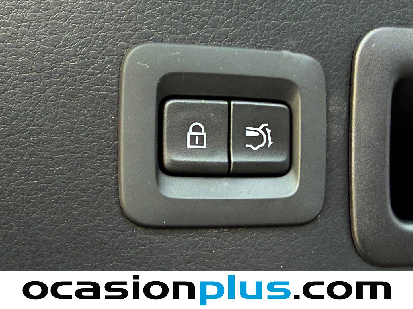 Acabados Mazda CX-30 Mazda CX-30 e-SKYACTIV G Homura AT (140 CV)