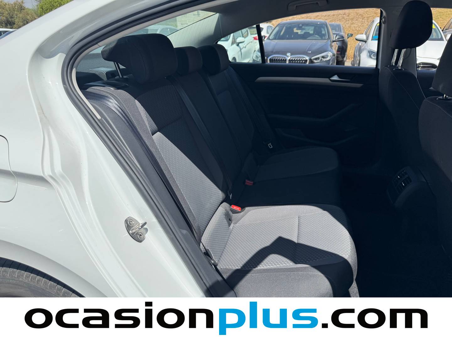 Foto Volkswagen Passat Volkswagen Passat Business 2.0 TDI (122CV) DSG