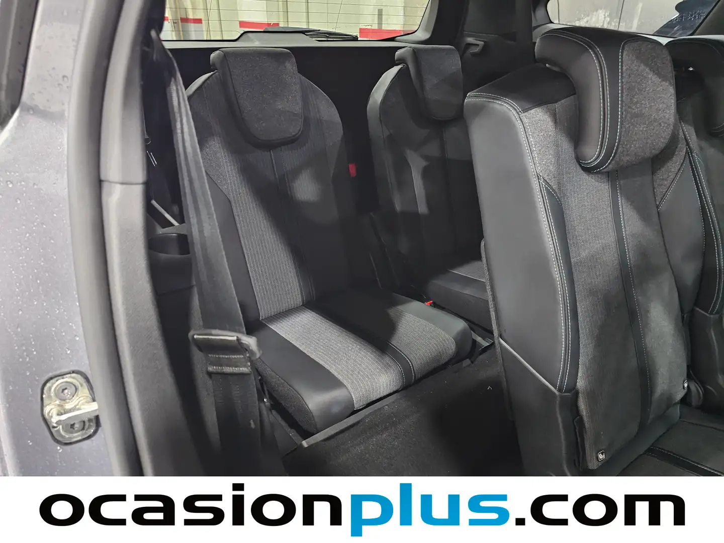 Foto Peugeot 5008 Peugeot 5008 PureTech 130 S&S Allure Pack EAT8 (130 CV) 7 PLAZAS