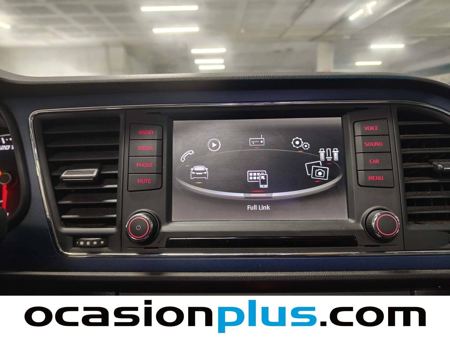 Extras del Seat León Seat León SC 1.6 TDI S&S Style Connect Blue (110 CV)