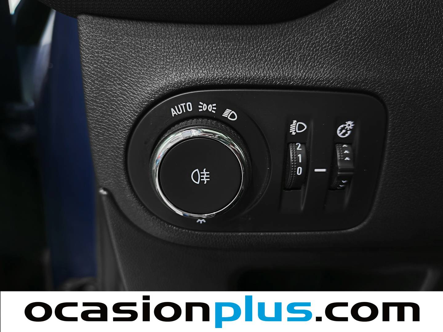 Extras y acabados del Opel Crossland Opel Crossland 1.2 Crossland (83 CV)