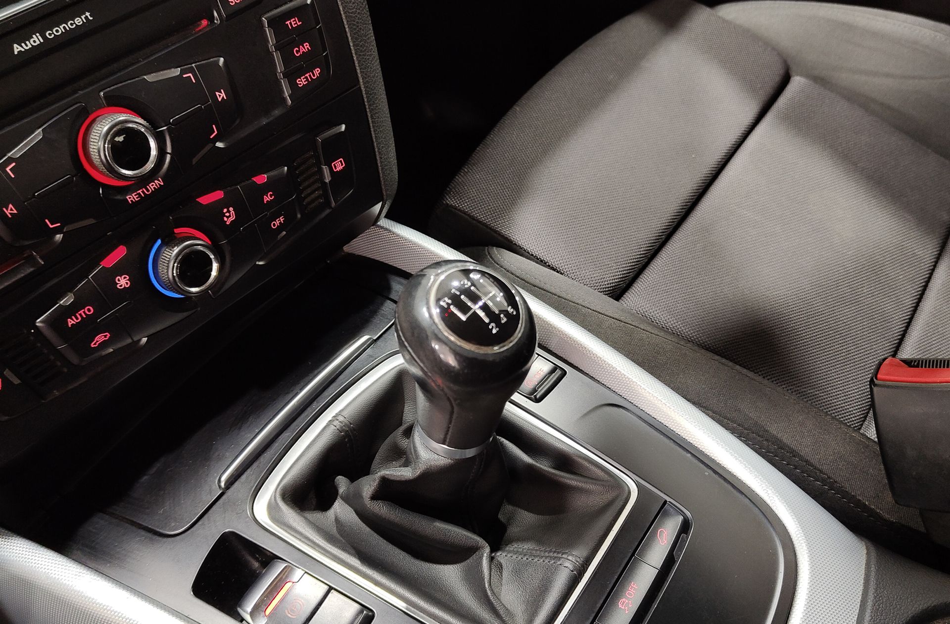 Audi Q5 2.0 TDI DPF - foto 5