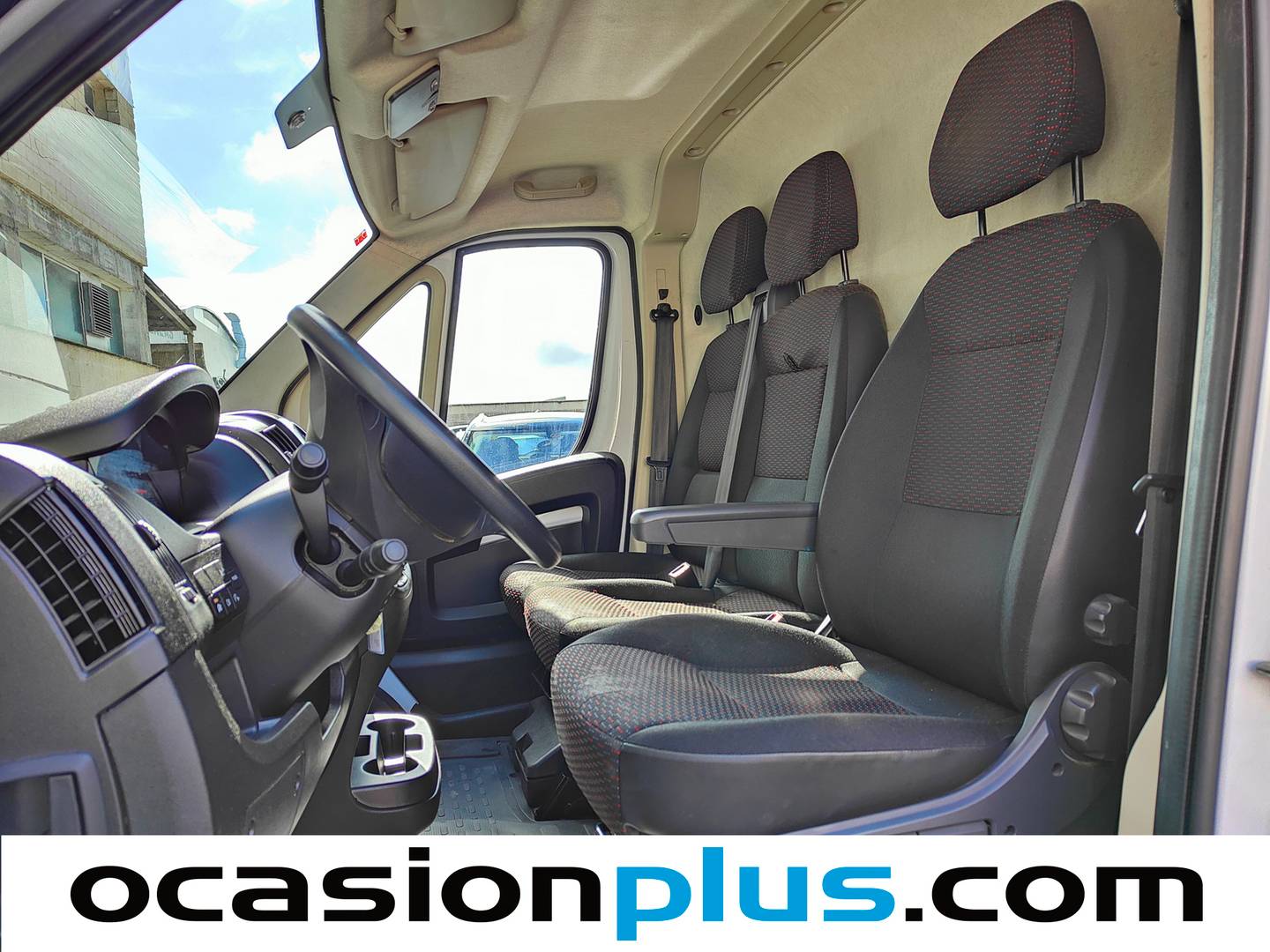 Foto asientos delanteros Peugeot Boxer Peugeot Boxer Furgon BlueHDi 140 S&S 335 L3H2 (140 CV)