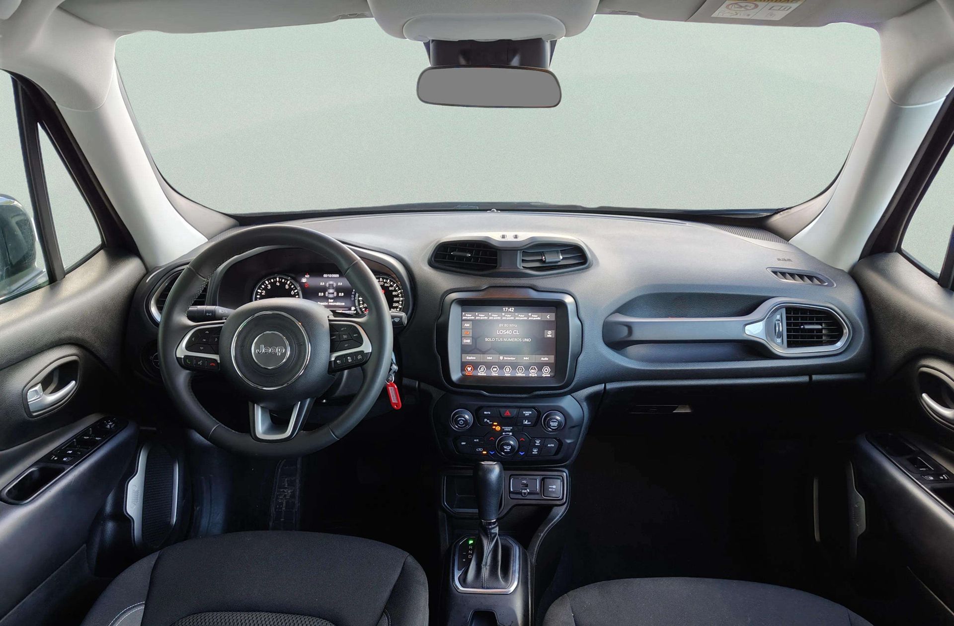 Jeep Renegade eHybrid 1.5 Limited ATX - foto 6